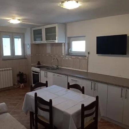 Apartment Vukalovic *